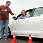 Почему популярно обучение в автошколе?